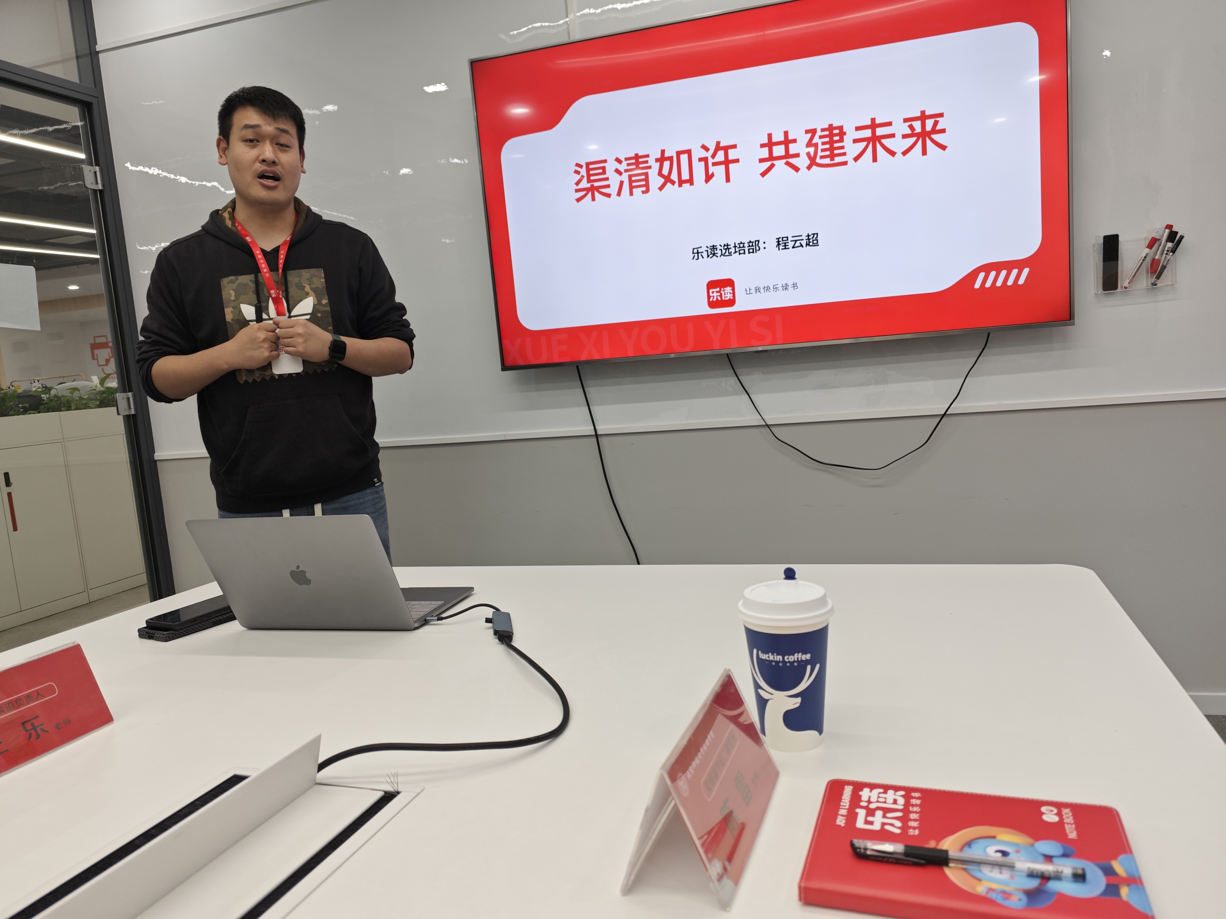 1731637114774885.jpg 1731637114774885.jpg