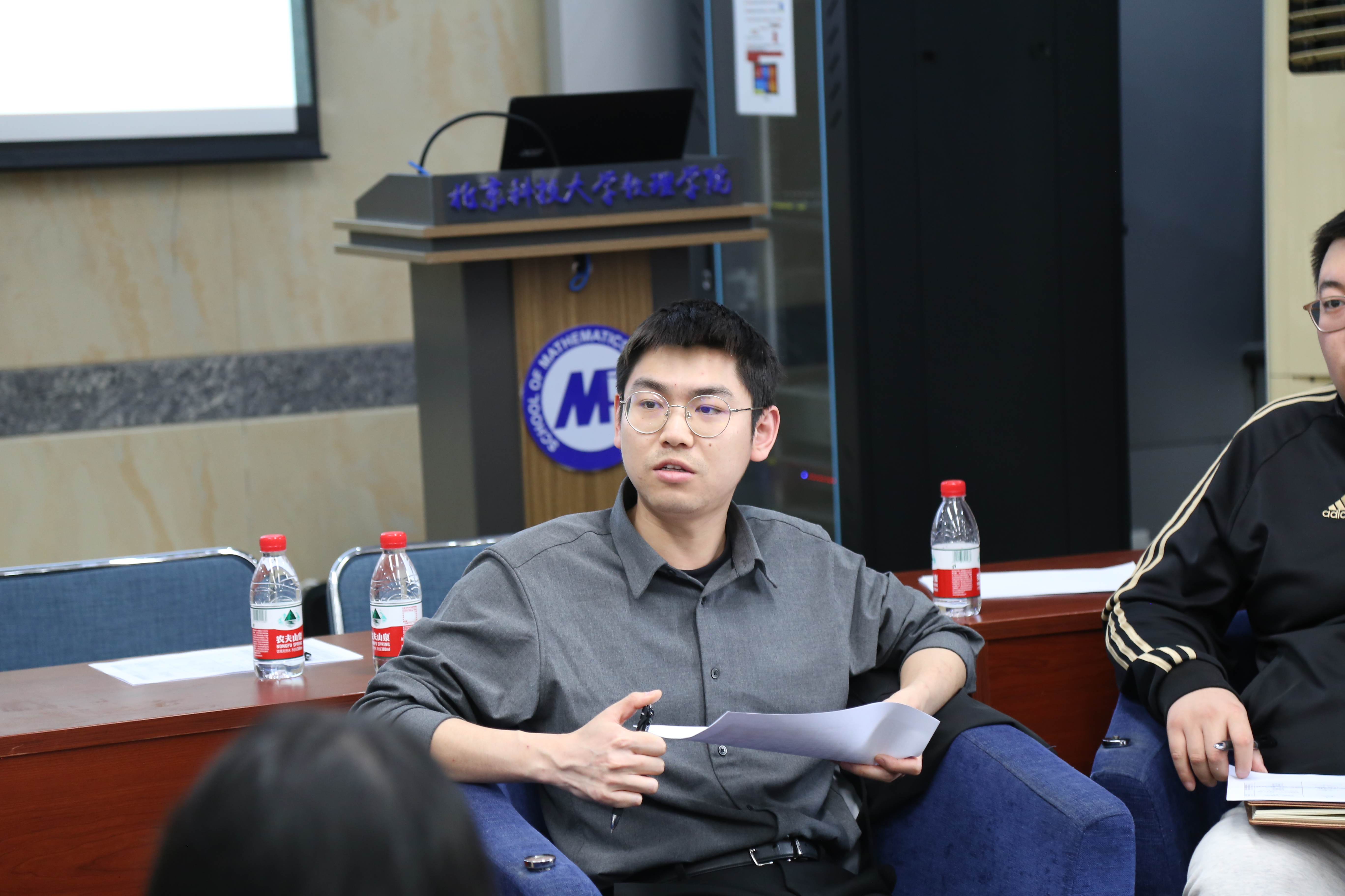 1744968427851984.jpg 1744968427851984.jpg